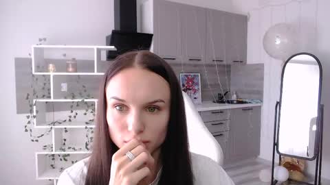 Nicole online show from 05.26.26