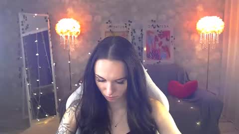 Nicole online show from 06.11.26