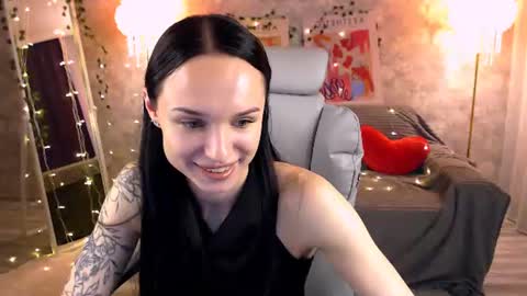 Nicole online show from 06.19.26