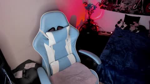 Snapshot of nicolepeachx chatting on 02.07.25 Nicol independent model online show from 02.07.25