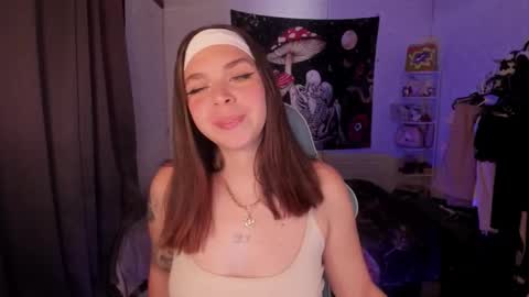 Snapshot of nicolepeachx chatting on 09.08.25 Nicol independent model online show from 09.08.25