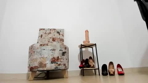 Nicolett online show from 02.06.26