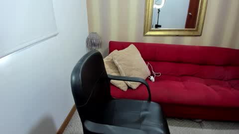 Snapshot of nicolettcolin chatting on 11.29.25 Nicolettcolin online show from 11.29.25