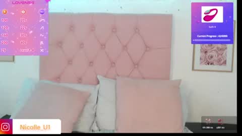 Snapshot of nicolle1u chatting on 06.11.26 Nicolle u online show from 06.11.26