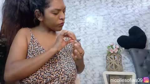 nicolle4 online show from 06.07.26