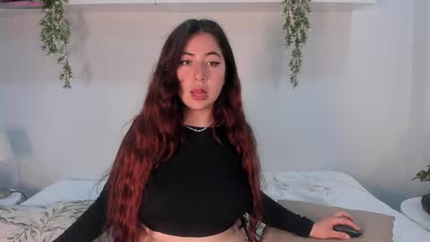 nicolle_evanss_ online show from 05.13.26