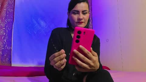 nicolle gomes online show from 04.28.26
