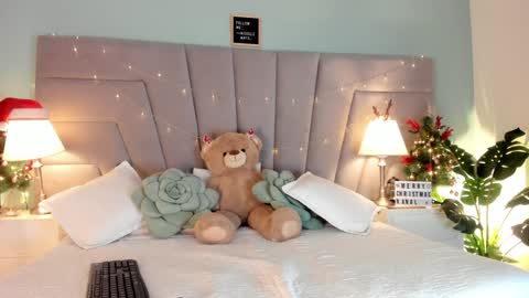 Nicolle Mays online show from 12.27.24