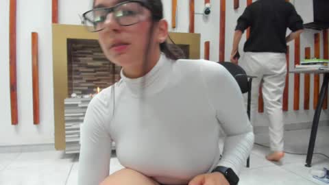 Nicolle Mays online show from 02.15.25