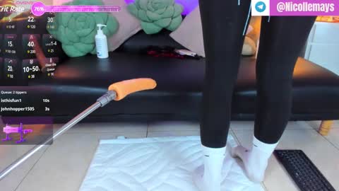 Nicolle Mays online show from 02.20.25