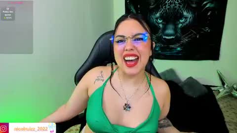 Snapshot of nicolle_ruizz chatting on 06.30.26 Nicoll online show from 06.30.26
