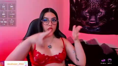 Snapshot of nicolle_ruizz chatting on 07.08.26 Nicoll online show from 07.08.26