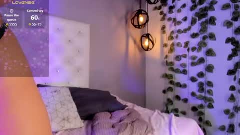 Nicolle online show from 07.09.26