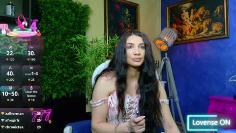 Nicolle online show from 04.03.26