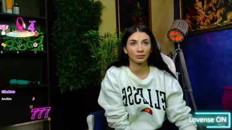 Snapshot of nicollepalmer chatting on 04.23.26 Nicolle online show from 04.23.26