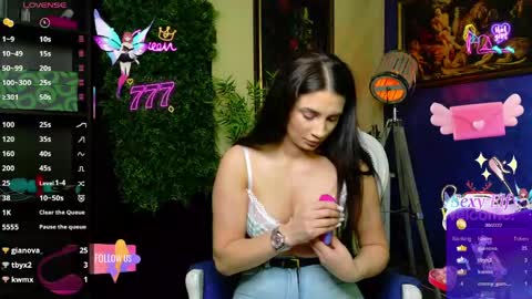 Nicolle online show from 06.06.26