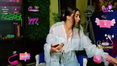 Nicolle online show from 07.24.26