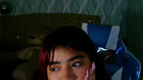 Nicolle Miley online show from 03.01.26