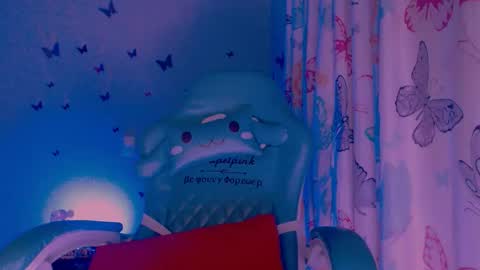 Nicolle Miley online show from 04.03.26