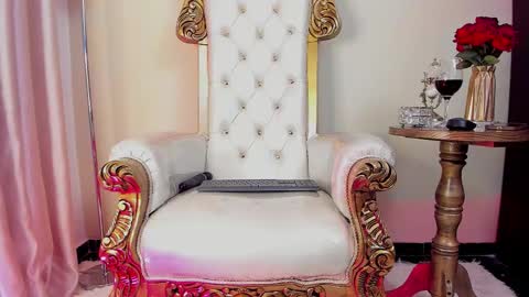 Snapshot of nicollette_miller chatting on 09.27.25 Nicollette Miller online show from 09.27.25