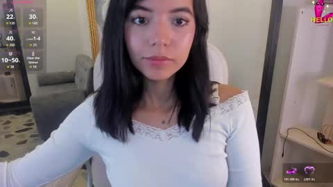 Snapshot of nicolross_ chatting on 05.26.26 NicolRoss online show from 05.26.26