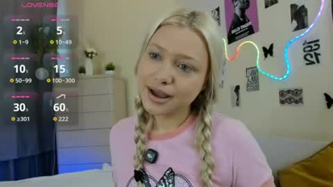 Hannah help me get 50 thumbs up online show from 07.12.26