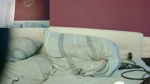 Snapshot of nighthawk28 chatting on 12.02.24 MikeVanDyck online show from 12.02.24