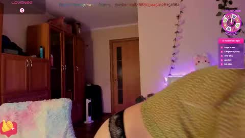 Lana online show from 11.11.25