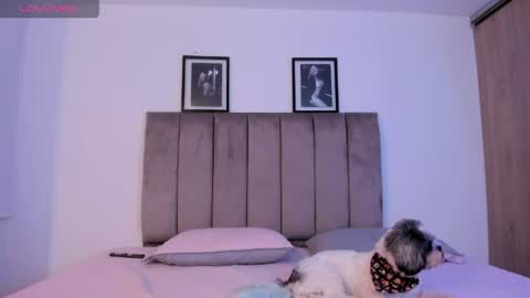 Snapshot of niicoleta2 chatting on 05.15.26 Niicoleta online show from 05.15.26
