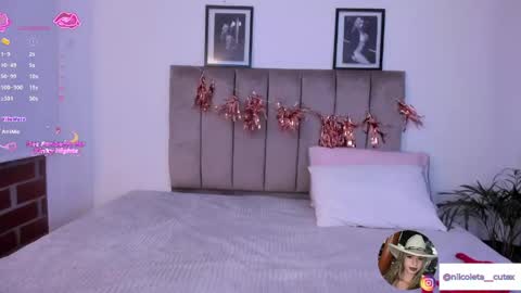 Snapshot of niicoleta2 chatting on 05.22.26 Niicoleta online show from 05.22.26