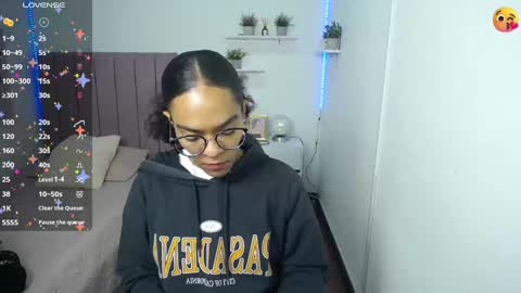          online show from 01.08.25