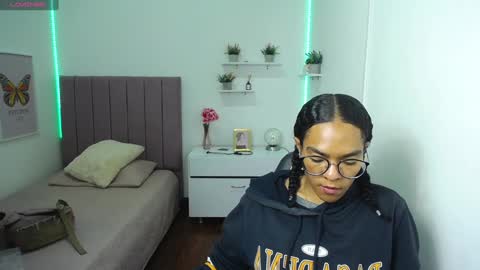          online show from 02.06.25