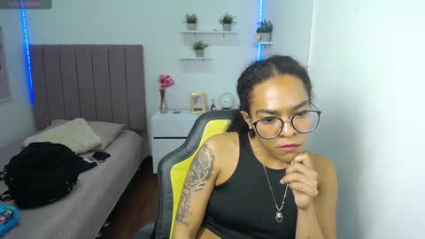          online show from 03.11.25