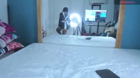 Snapshot of niinaink chatting on 02.04.25 NINAINK online show from 02.04.25
