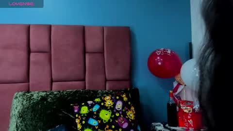Snapshot of niinaink chatting on 02.15.25 NINAINK online show from 02.15.25