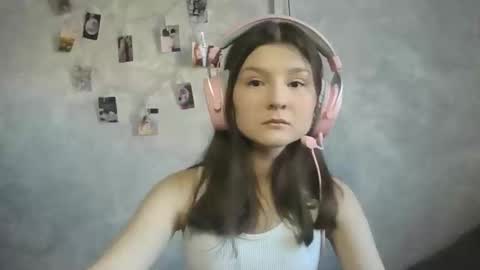 Snapshot of nikamoon_ chatting on 04.16.26 Hi Im Nika Its my FIRST day here... will you take care of me online show from 04.16.26