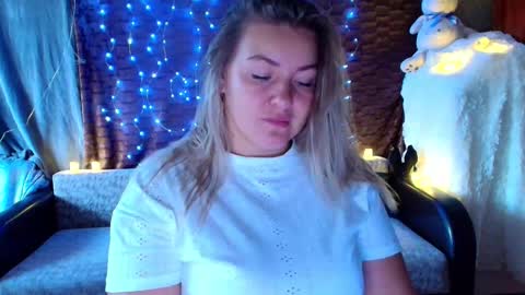 Snapshot of nikaskylink chatting on 09.14.25 Nika online show from 09.14.25