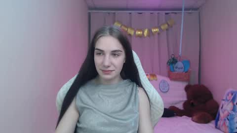 nikastarkk online show from 04.13.26