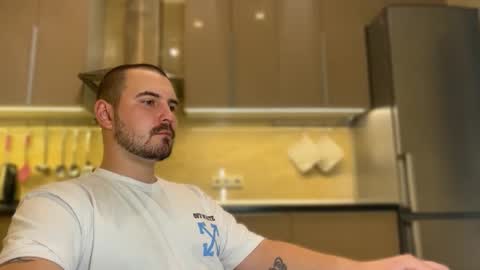 Snapshot of nikbusiness chatting on 09.16.25 Nick online show from 09.16.25