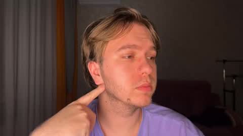 Snapshot of nikceline chatting on 01.12.26 Celine online show from 01.12.26