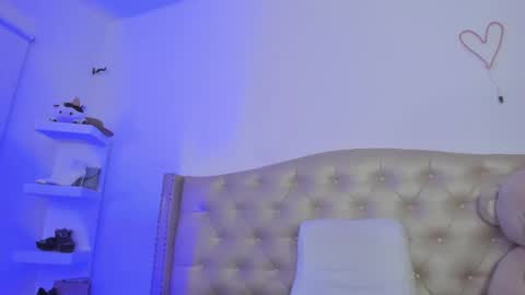 Niikii online show from 02.18.25