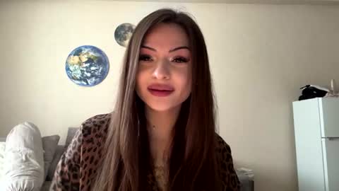 Snapshot of nikitahandshoe chatting on 06.29.26 Bianca online show from 06.29.26