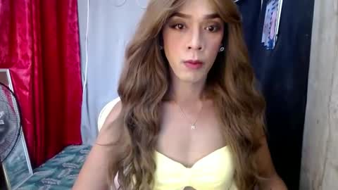 Snapshot of nikkie_dragon chatting on 01.10.25 nikkie online show from 01.10.25