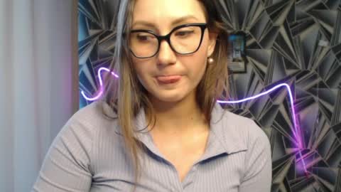 nikkikiss___ online show from 06.05.26