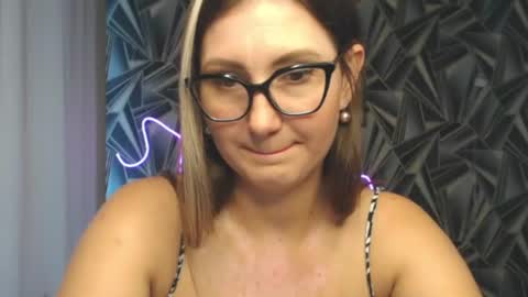 nikkikiss___ online show from 06.25.26