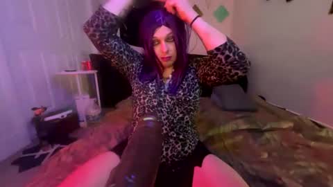 Nikki Neverland online show from 07.11.26