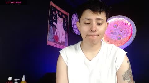 Nikky online show from 11.08.25