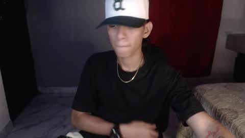 Snapshot of niklaus_wolf chatting on 09.22.25 niklaus_wolf online show from 09.22.25