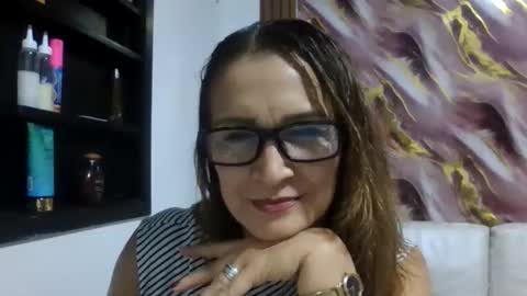 Snapshot of nikol_glow2026 chatting on 05.29.26 nikol_glow2026 online show from 05.29.26