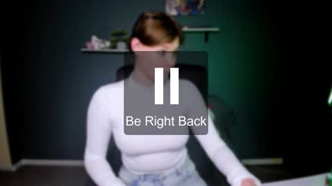 Snapshot of nikol_kitt chatting on 01.05.25 Little Niko  Help me reach my goals online show from 01.05.25